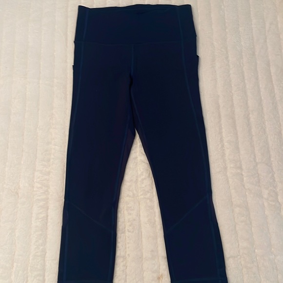 Lululemon Pace Rival High Rise Crop 22” - Picture 2 of 5